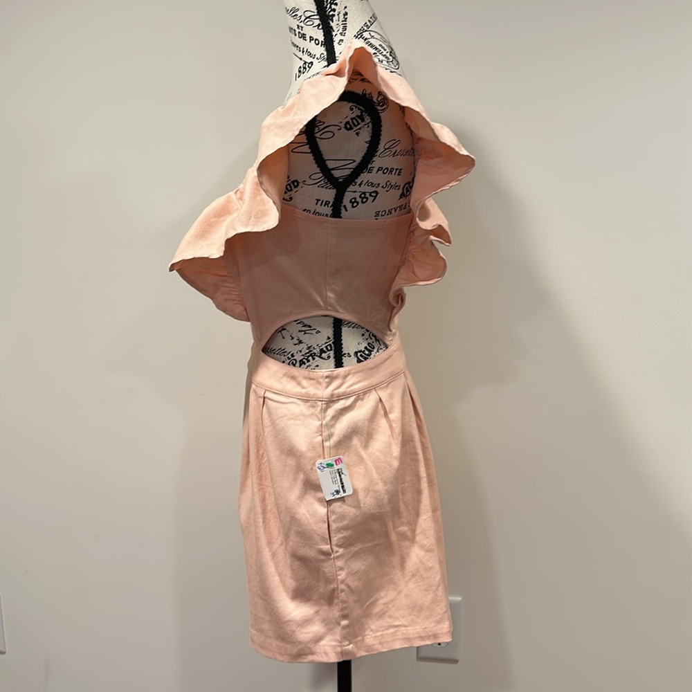 Mable Peach Ruffle Sleeve Romper - Picture 2 of 3